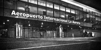 Aeropuerto La Aurora. Foto arte La Hora Roberto Altán