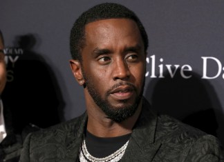 ARCHIVO - Sean Combs llega a la gala previa a los Grammy y saludo a los íconos de la industria en el Hotel Beverly Hilton el sábado 25 de enero de 2020 en Beverly Hills, California. (Foto Mark Von Holden/Invision/AP, archivo)