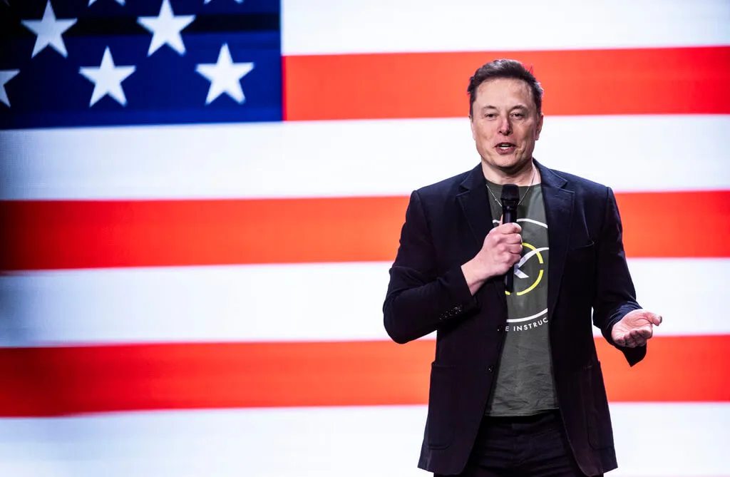 Elon Musk habla en la iglesia Life Center el sábado 19 de octubre de 2024, en Harrisburg, Pensilvania. Foto La Hora: (Sean Simmers/The Patriot-News vía AP)