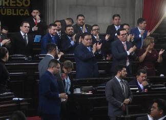 Allan Rodríguez fue jefe de la bancada Vamos en 2024, que ahora varios diputados intentan removerlo. Foto: La Hora