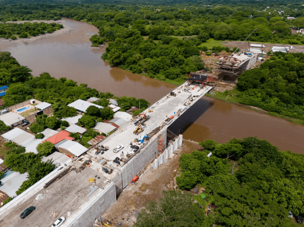 puente construcción