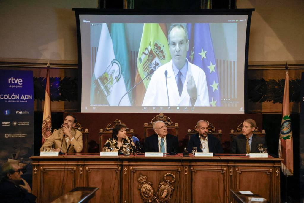 Confirman que huesos encontrados en Sevilla pertenecen a Cristóbal Colón. Foto La Hora: EFE/Blanca Millez