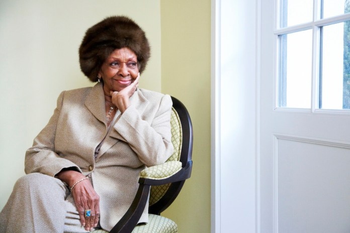 Cantante Cissy Houston (Foto de Dan Hallman/Invision/AP, Archivo)