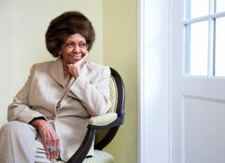 Cantante Cissy Houston (Foto de Dan Hallman/Invision/AP, Archivo)