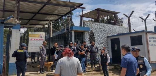 Autoridades capturaron a 6 guardias que laboraron en la granja penal Cantel. Foto: SP