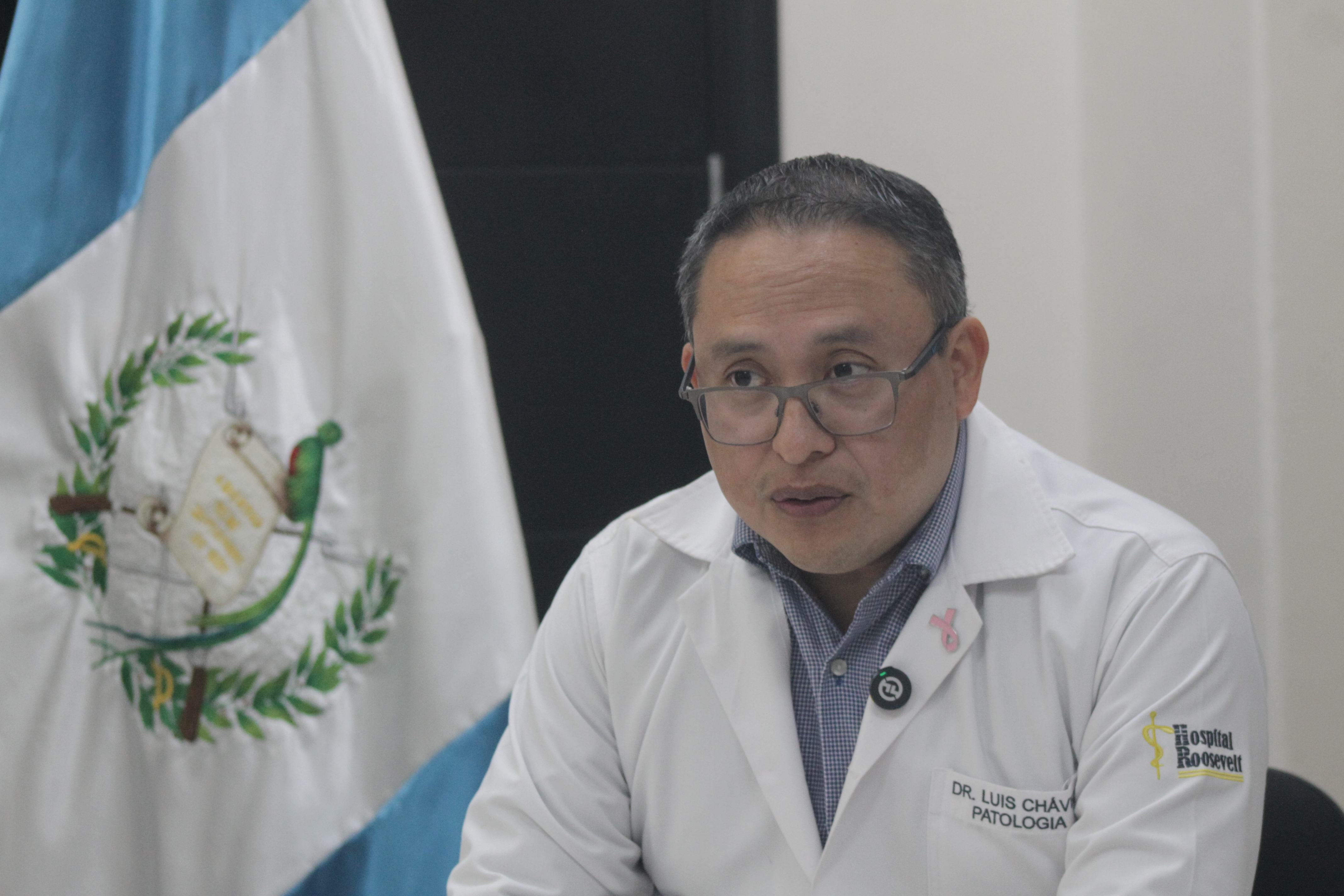 El director del Hospital Roosevelt, dio a conocer algunas anomalías que se han identificado en dicho centro asistencial. Foto La Hora: José Orozco