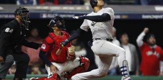 Juan Soto de los Yankees de Nueva York conecta jonrón de tres carreras durante la Serie de Campeonato de la Liga Americana de las Grandes Ligas de Béisbol (MLB). EFE/EPA/DAVID MAXWELL