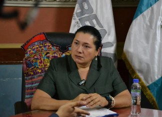 La presidenta del TSE, Blanca Alfaro, recibió a La Hora en uno de los salones de su entidad. Foto: La Hora.