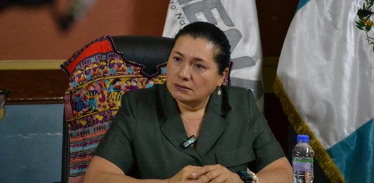 La presidenta del TSE, Blanca Alfaro, recibió a La Hora en uno de los salones de su entidad. Foto: La Hora.