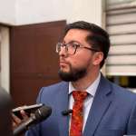 El viceministro de Comunicaciones, Max Alejandro García, informó que se solicitó declaración jurada a las empresas que repararán la autopista Palín. Foto La Hora: La Hora