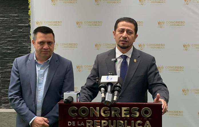 El presidente del Congreso, Nery Ramos, un conferencia luego de instancia de jefes de bloque. Foto: José Orozco