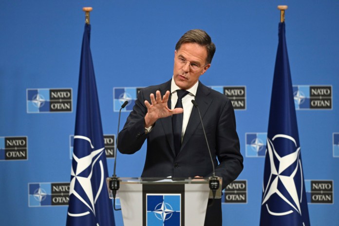 El nuevo secretario general de la OTAN, Mark Rutte, durante una conferencia de prensa en la sede de la Alianza, en Bruselas, Bélgica, el 1 de octubre de 2024. (AP Foto/Harry Nakos)