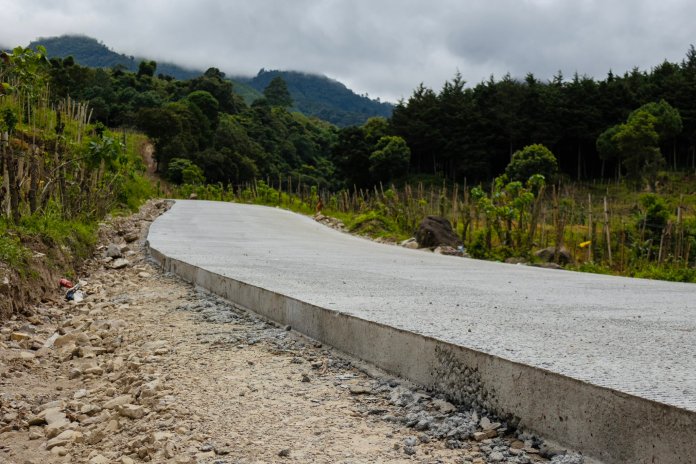 Proyecto vial en San José Pinula busca mejorar transporte y conectividad para residentes