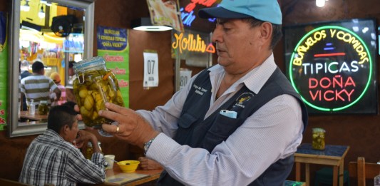 Salud realiza inspecciones de higiene en feria de la Iglesia Santo Domingo