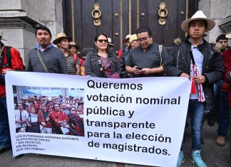 Lideres indígenas exigen una elección de magistrados de la CSJ Y Salas de Apelaciones idóneos al cargo. Foto La Hora: Fabricio Alonzo.