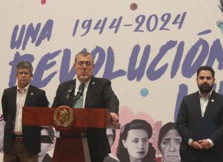 Presidente Bernardo Arévalo realiza análisis del trabajo realizado por gobernadores departamentales. Foto La Hora: José Orozco.