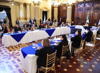 En sesión extraordinaria de la Conasan, aprobaron plan para combatir la desnutrición aguda. Foto La Hora: José Orozco.