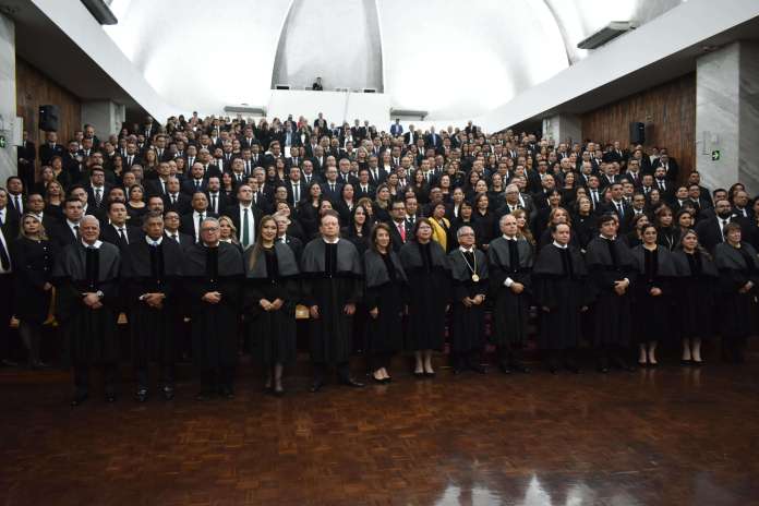 Juramentan a magistrados de Apelaciones. Foto La Hora: Daniel Ramírez.