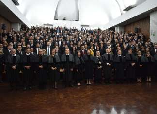 Juramentan a magistrados de Apelaciones. Foto La Hora: Daniel Ramírez.