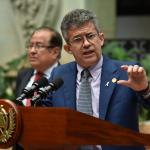 Ministro de Salud habla en conferencia de prensa