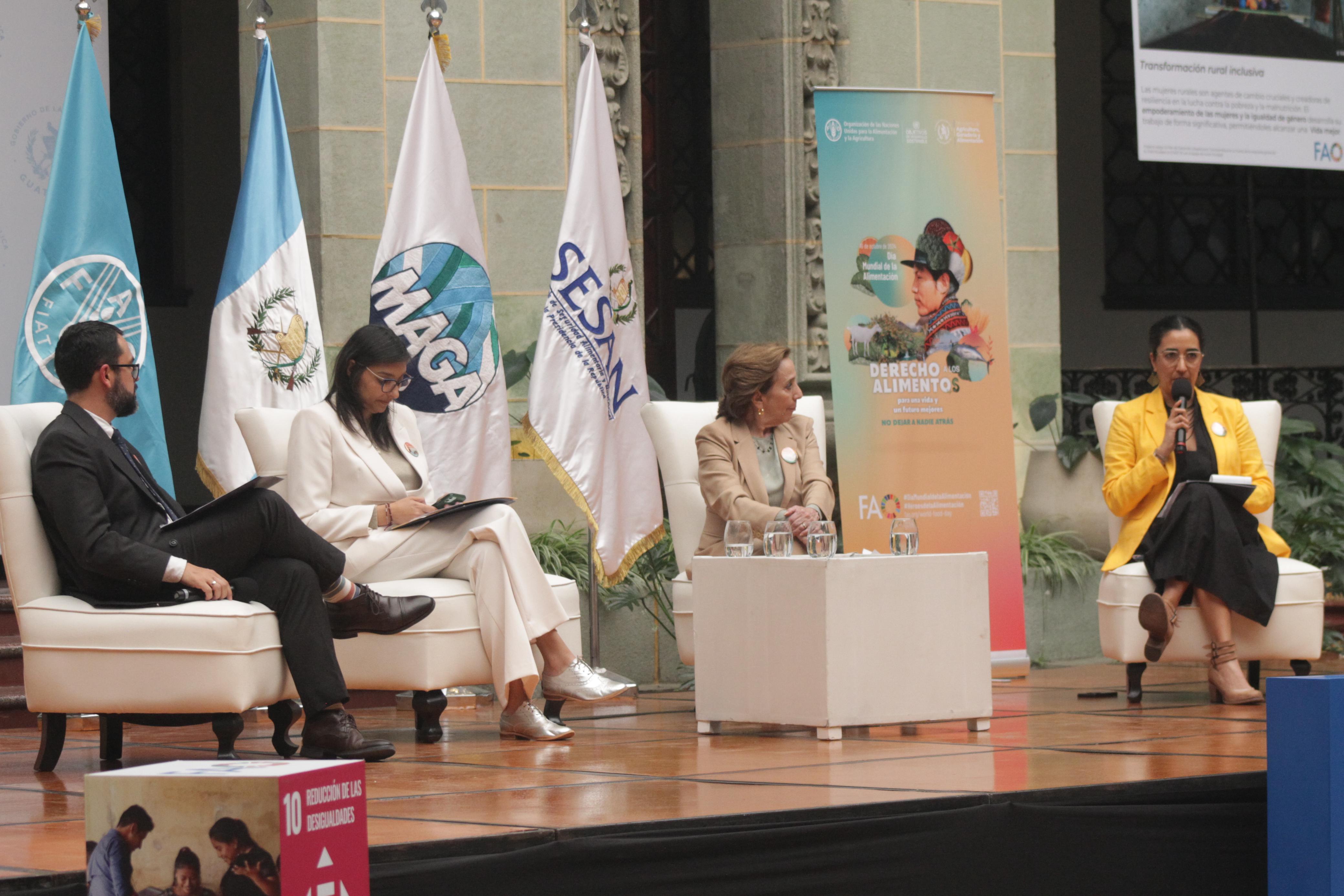 Conversatorio por el día mundial del alimento, por futuro mejor. Foto La Hora: José Orozco.