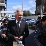 José Rubén Zamora se presentó esta mañana a solicitar medida sustitutiva. Foto La Hora: Fabricio Alonzo