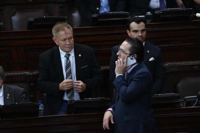 Varios diputados acordaron avanzar con iniciativas de ley en la plenaria del 22 de octubre. Foto La Hora: Fabricio Alonzo