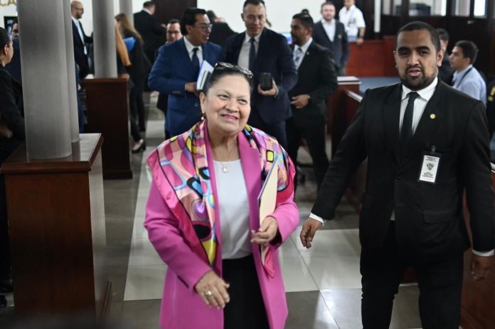 La fiscal general, María Consuelo Porras, en el Congreso de la República el martes pasado. Foto: La Hora / Fabricio Alonzo. 