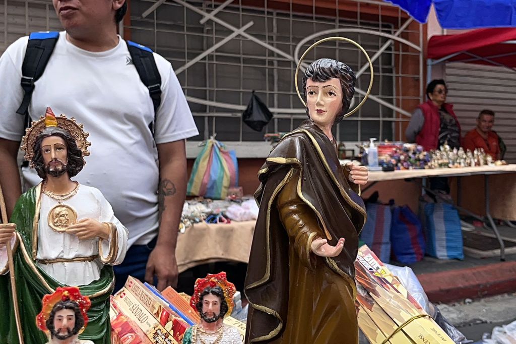 En imágenes: Así se vive la festividad de San Judas Tadeo en zona 1 capitalina 