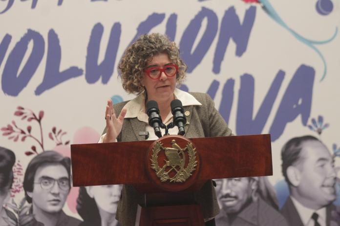 Ministra de Economía, Gabriela García, indico de la inauguración de nuevas sedes del Registro de la Propiedad. Foto La Hora: José Orozco.