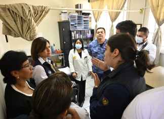 Vicepresidenta Karin Herrera, visita clínica de violencia sexual, en Hospital de Occidente. Foto La Hora: Vicepresidencia