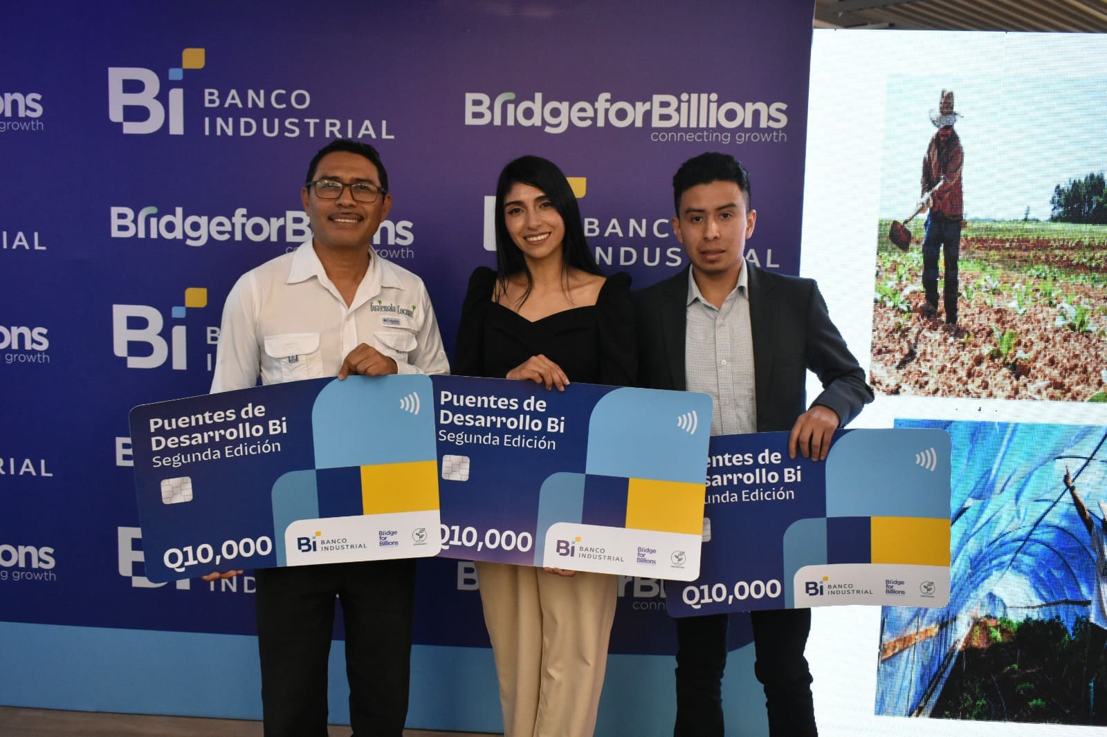 Los tres ganadores recibieron capital semilla por Q10 mil cada uno para ampliar su negocio. Foto: Daniel Ramírez / La Hora.