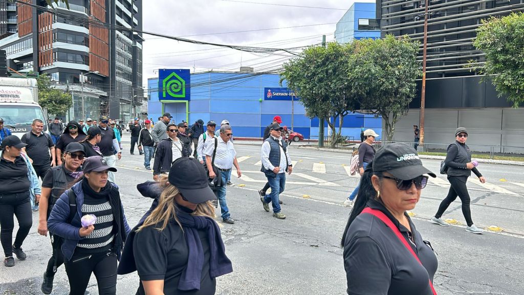 En imágenes: Así se blindó Joviel Acevedo durante la manifestación