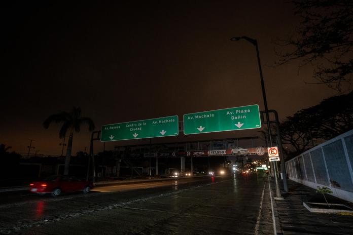 Sin luz en un sector de Ecuador