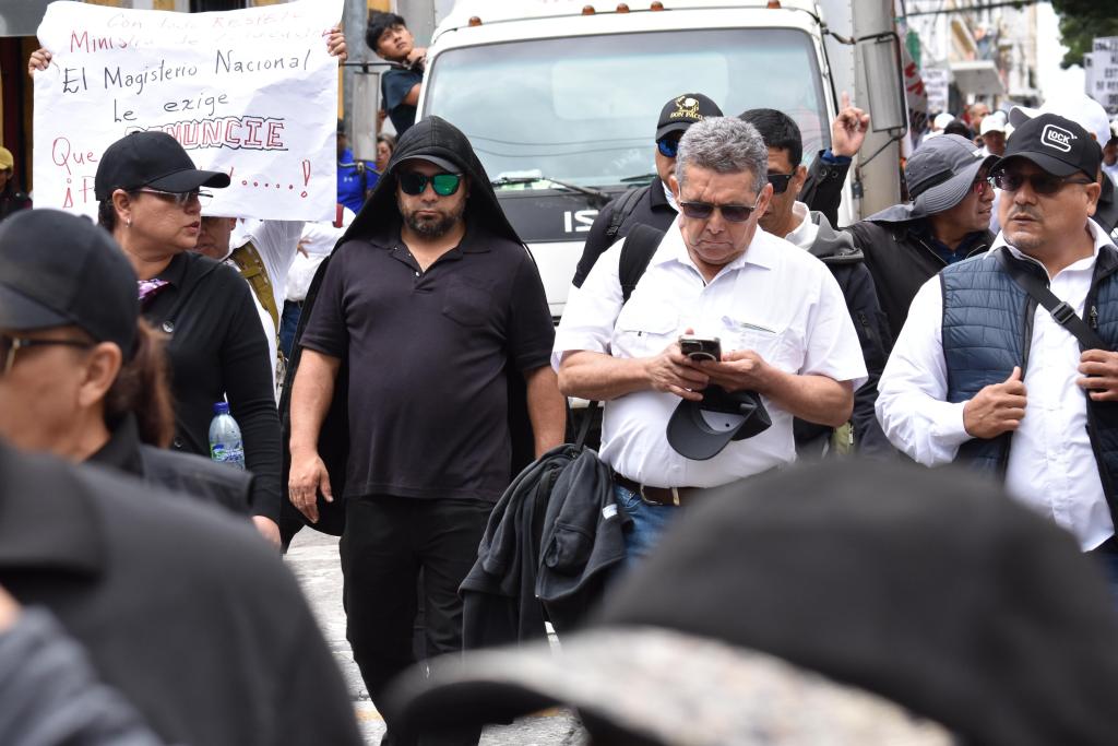 En imágenes: Así se blindó Joviel Acevedo durante la manifestación