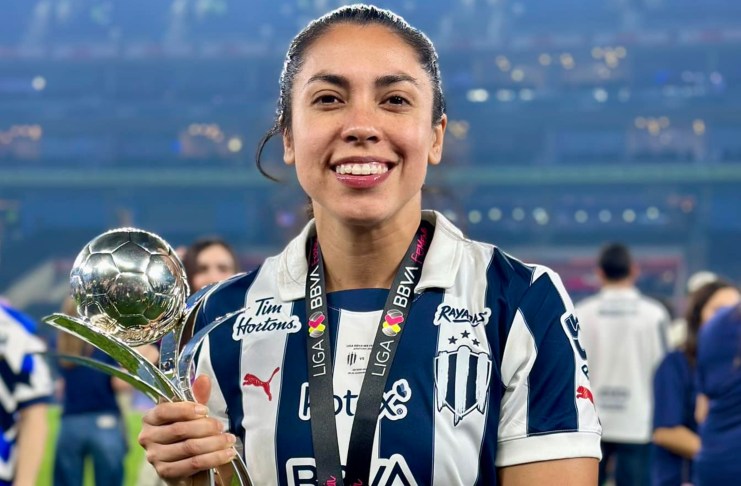 La futbolista guatemalteca, Ana Lucia Martínez, logró el bicampeonato con las Rayadas de Monterrey.