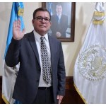 Juramentaron a Edwin Cardona como Viceministro de Infraestructura del CIV. Foto La Hora: Presidencia