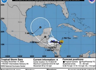 TORMENTA TROPICAL SARA SE UBICA A 575 KILÓMETROS DE IZABAL. Foto La Hora: CONRED