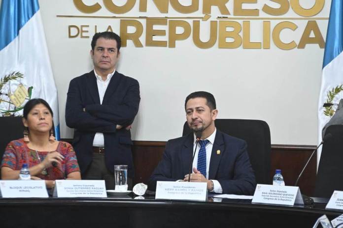 El presidente del Congreso lidera la Comisión Permanente. Foto La Hora: Fabricio Alonzo