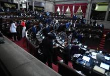 Diputados de varias bancadas apoyaron en noviembre pasado el aumento a su salario. Foto: La Hora