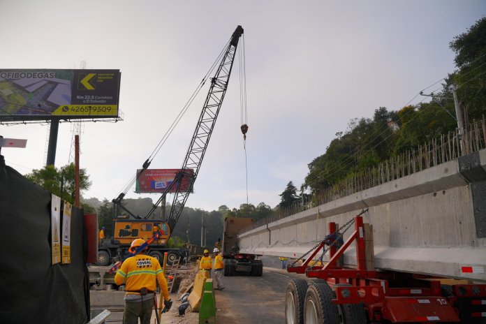 Covial instalación vigas puente km11.5