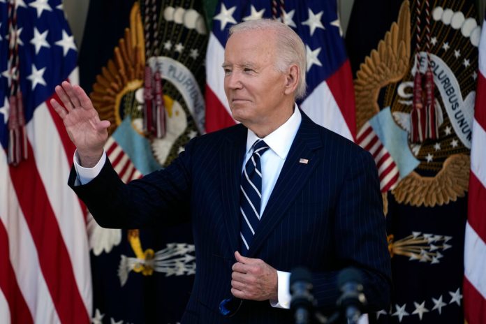 El presidente Joe Biden después de hablar en el jardín de rosas de la Casa Blanca en Washington, el jueves 7 de noviembre de 2024. (Foto APSusan Walsh)