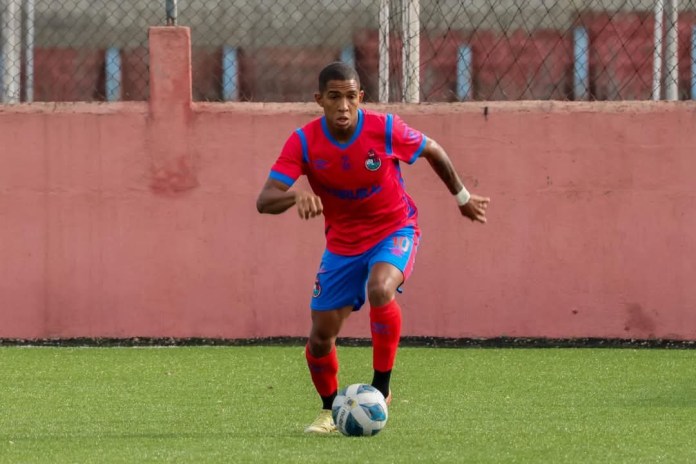 Figo Montaño, de 20 años, fue uno de los jugadores de Municipal que más regularidad tuvo en el torneo Apertura 2024. Es seleccionado nacional sub-20. Foto La Hora: Club Municipal.