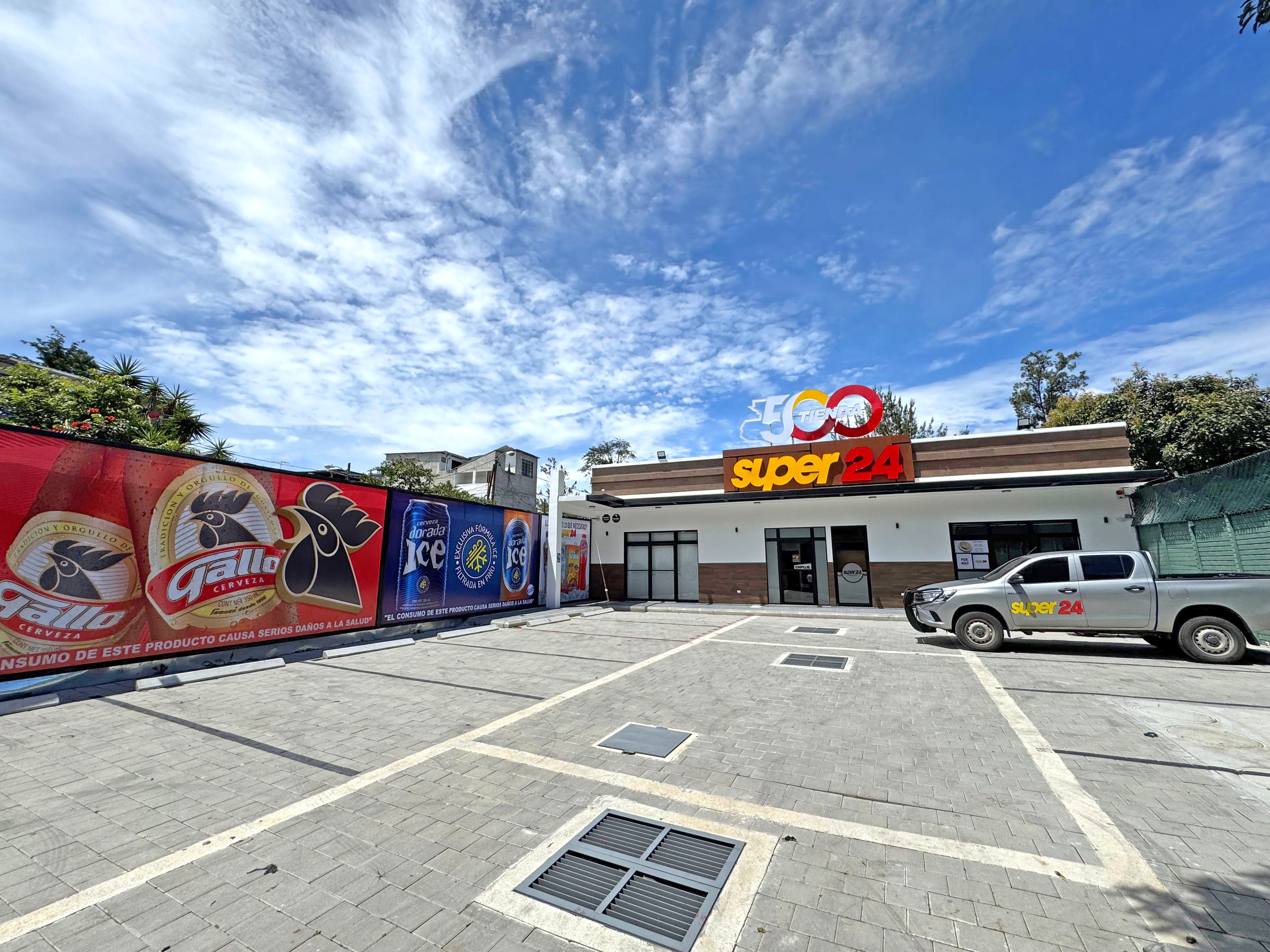 La nueva Tienda 500 está ubicada en Calle Real de Acatán, Zona 16, Ciudad de Guatemala. Foto: Super24 / La Hora. 