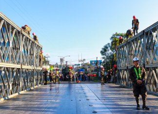 Inician trabajos de desmontaje del puente modular en Villa Nueva. Foto: La Hora / Ejército de Guatemala.