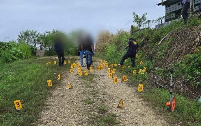 Más de 200 casquillos fueron ubicados en el área. Foto La Hora: MP