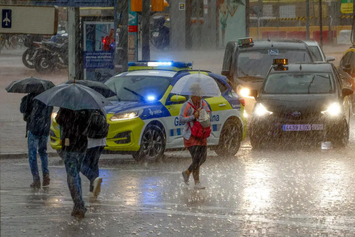 Barcelona se encuentra sufriendo inundaciones