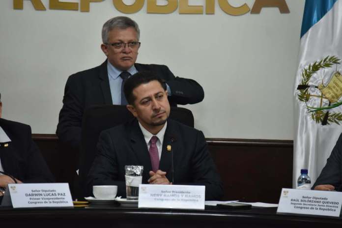 El presidente del Congreso, Nery Ramos, indicó que varios jefes de bloque pidieron aprobar los préstamos para electrificación rural. Foto La Hora: Daniel Ramírez