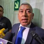 Rafael Curruchiche abordado por medios de comunicación