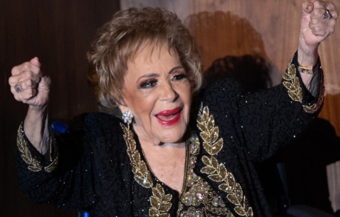 Dan el ultimo adiós a Silvia Pinal con homenaje en Bellas Artes